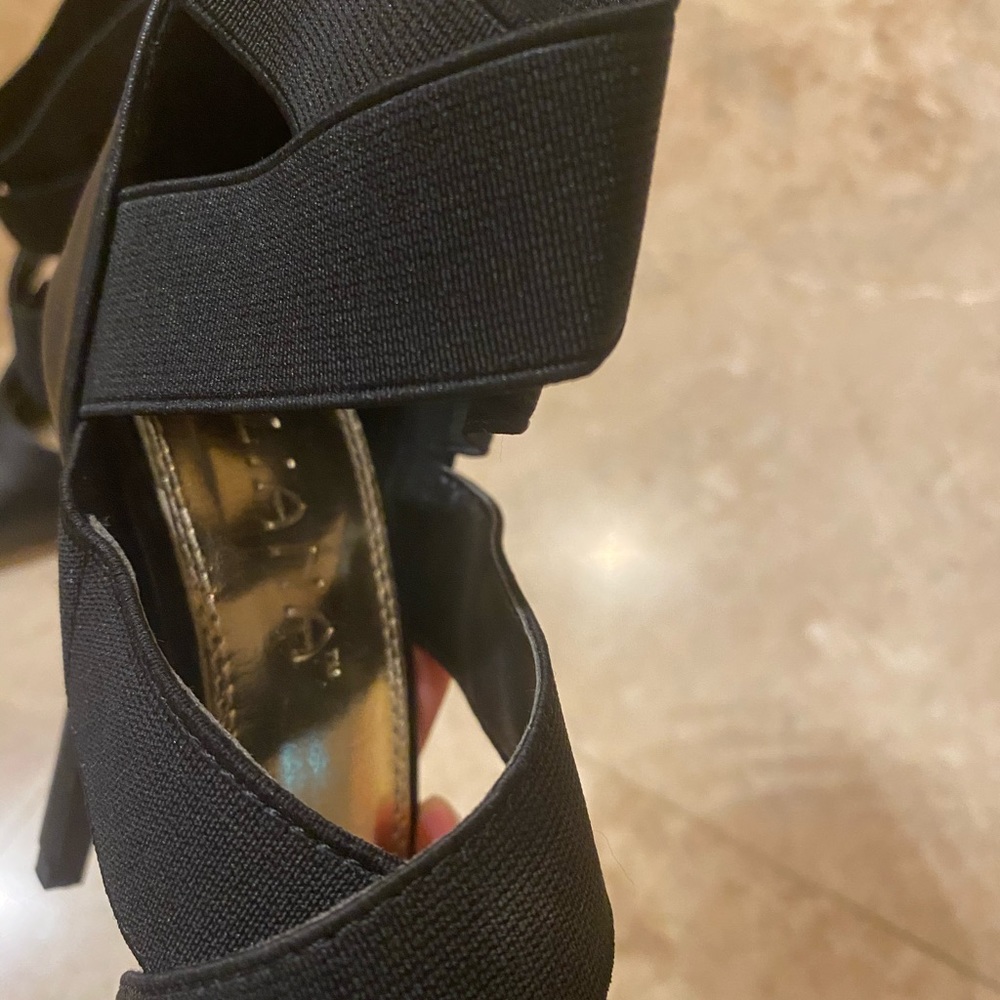Liliana Black Heels - Picture 4 of 11